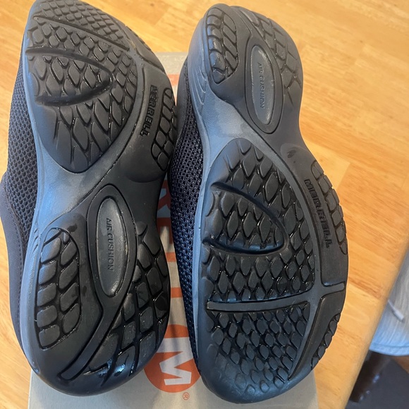 Merrell ladies slip on mesh clogs size 9.5 navy - Picture 4 of 4